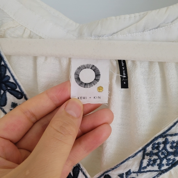 Anthropologie Akemi & Kin Merwin Peasant Top Size S - Picture 4 of 9